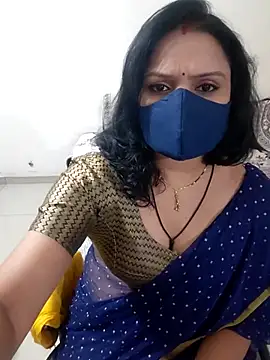 Snapshot of khushikhushi chatting on 06/27/26, 05:29 khushikhushi online show from 06/27/26, 05:29