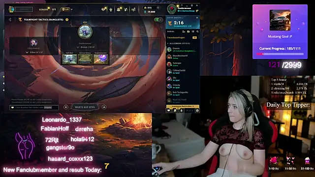 Snapshot of Lisaonthemoon chatting on 01/25/25, 05:30 Lisaonthemoon online show from 01/25/25, 05:30