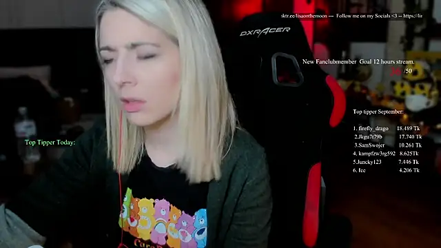 Snapshot of Lisaonthemoon chatting on 10/01/25, 07:20 Lisaonthemoon online show from 10/01/25, 07:20