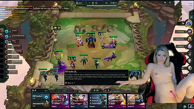 Snapshot of Lisaonthemoon chatting on 10/05/25, 02:21 Lisaonthemoon online show from 10/05/25, 02:21