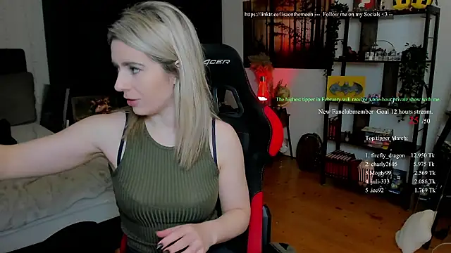 Snapshot of Lisaonthemoon chatting on 03/09/26, 07:18 Lisaonthemoon online show from 03/09/26, 07:18