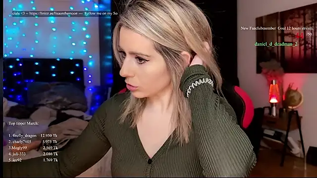 Snapshot of Lisaonthemoon chatting on 03/18/26, 06:11 Lisaonthemoon online show from 03/18/26, 06:11