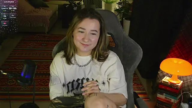 Snapshot of Megan__Hart chatting on 02/25/25, 10:18 Megan Hart online show from 02/25/25, 10:18