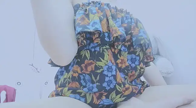 Snapshot of Linh_diudang chatting on 12/27/24, 02:14 Linh diudang online show from 12/27/24, 02:14