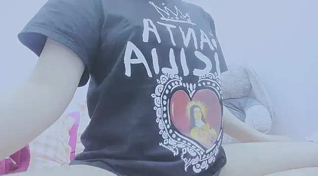 Snapshot of Linh_diudang chatting on 01/01/25, 03:13 Linh diudang online show from 01/01/25, 03:13