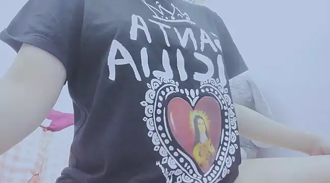 Snapshot of Linh_diudang chatting on 01/01/25, 06:26 Linh diudang online show from 01/01/25, 06:26