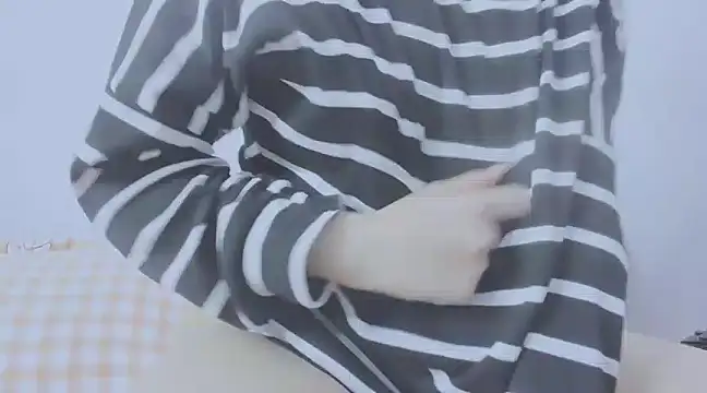 Snapshot of Linh_diudang chatting on 01/02/25, 06:07 Linh diudang online show from 01/02/25, 06:07