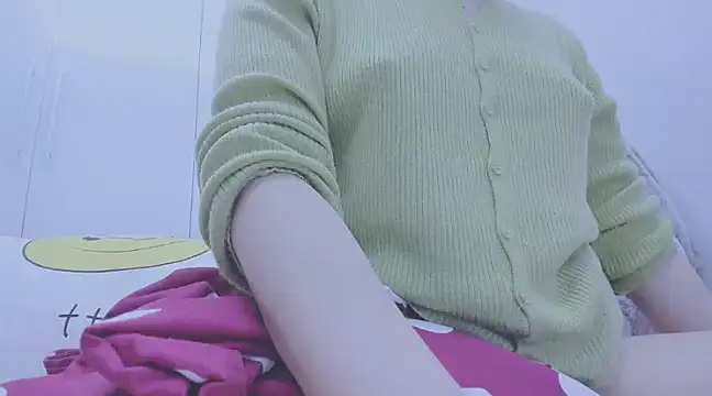 Snapshot of Linh_diudang chatting on 01/08/25, 02:56 Linh diudang online show from 01/08/25, 02:56