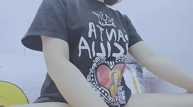 Snapshot of Linh_diudang chatting on 01/10/25, 02:46 Linh diudang online show from 01/10/25, 02:46