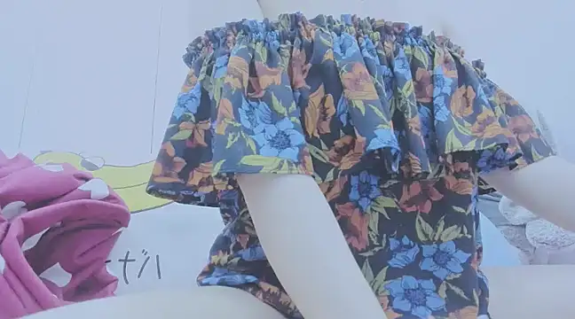 Snapshot of Linh_diudang chatting on 01/12/25, 02:35 Linh diudang online show from 01/12/25, 02:35