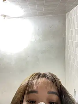 Snapshot of Linh_diudang chatting on 01/27/25, 03:04 Linh diudang online show from 01/27/25, 03:04