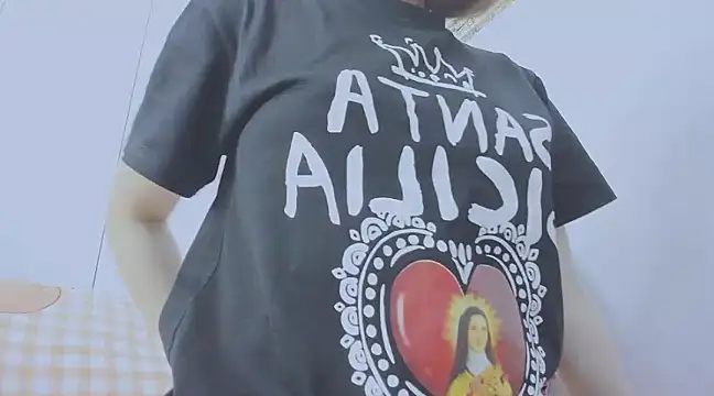 Snapshot of Linh_diudang chatting on 03/22/25, 02:37 Linh diudang online show from 03/22/25, 02:37