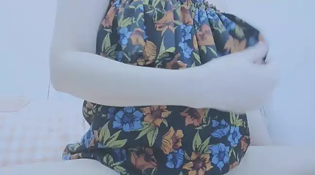 Snapshot of Linh_diudang chatting on 03/22/25, 01:52 Linh diudang online show from 03/22/25, 01:52