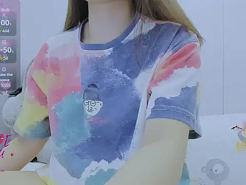 Snapshot of Linh_diudang chatting on 11/21/25, 02:49 Linh diudang online show from 11/21/25, 02:49