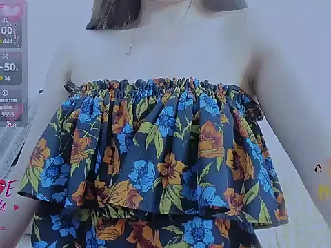 Snapshot of Linh_diudang chatting on 11/24/25, 03:28 Linh diudang online show from 11/24/25, 03:28