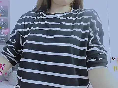 Snapshot of Linh_diudang chatting on 11/28/25, 02:36 Linh diudang online show from 11/28/25, 02:36