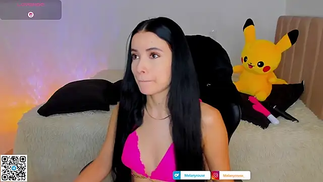 Snapshot of melanyrouse1 chatting on 12/01/25, 03:28 melanyrouse1 online show from 12/01/25, 03:28