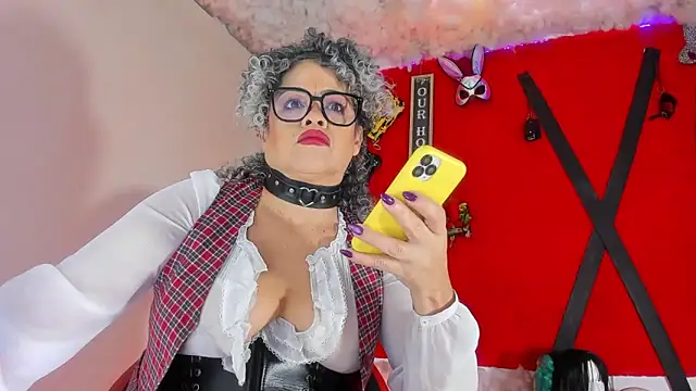 jena derboo online show from 04/06/26, 10:27