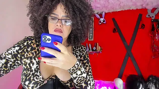 Snapshot of jena_derboo chatting on 06/17/26, 10:50 jena derboo online show from 06/17/26, 10:50