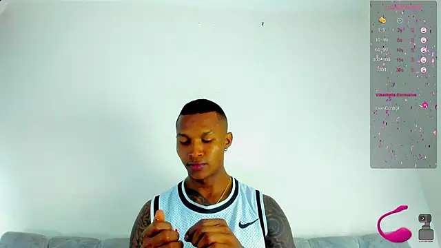 esteveen ortegas  online show from 02/19/25, 08:44