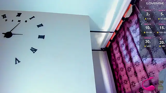 esteveen ortegas  online show from 03/10/25, 06:12