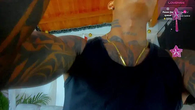 Snapshot of esteveen_ortegas_ chatting on 02/21/26, 03:57 esteveen ortegas online show from 02/21/26, 03:57