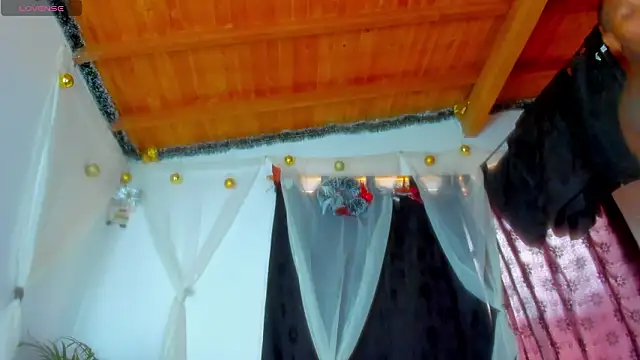 Snapshot of esteveen_ortegas_ chatting on 02/23/26, 05:43 esteveen ortegas online show from 02/23/26, 05:43