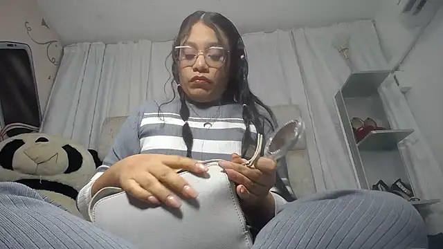 KEYRA-MILLER- online show from 01/17/26, 02:38