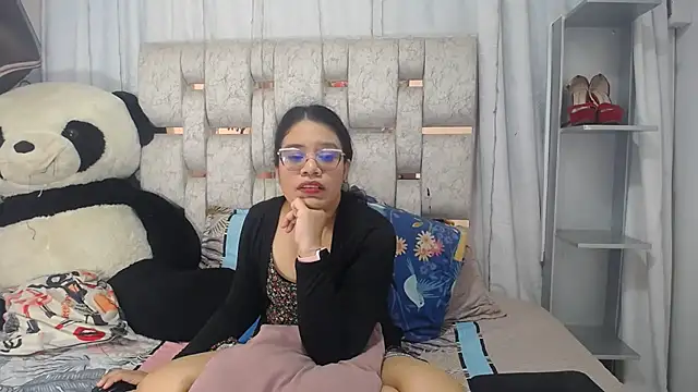 KEYRA-MILLER- online show from 02/26/26, 01:59