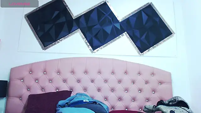 andrea safeira doll online show from 03/09/25, 01:35