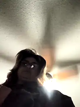 Snapshot of TexaSMESS_37 chatting on 10/30/25, 01:18 TexaSMESS 37 online show from 10/30/25, 01:18