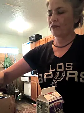 Snapshot of TexaSMESS_37 chatting on 02/16/26, 12:18 TexaSMESS 37 online show from 02/16/26, 12:18