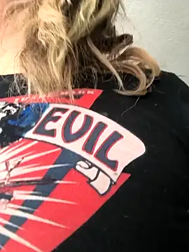 Snapshot of TexaSMESS_37 chatting on 02/25/26, 04:38 TexaSMESS 37 online show from 02/25/26, 04:38