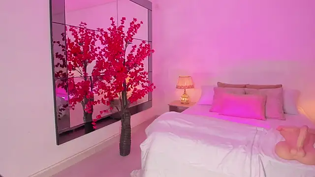 Leah Grey online show from 04/15/26, 11:28