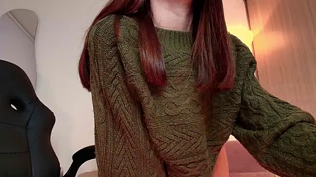 Snapshot of MirandaShaw chatting on 04/19/26, 01:49 MirandaShaw online show from 04/19/26, 01:49