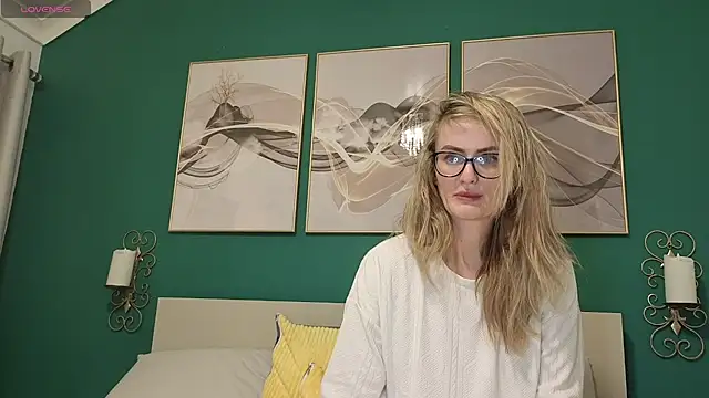 Snapshot of hotjessyca chatting on 01/16/26, 05:33 hotjessyca online show from 01/16/26, 05:33