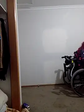 Snapshot of mollymay69 chatting on 10/04/25, 07:01 mollymay69 online show from 10/04/25, 07:01