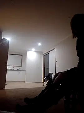 Snapshot of mollymay69 chatting on 10/06/25, 10:23 mollymay69 online show from 10/06/25, 10:23