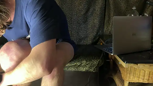 Snapshot of Dogz_n_daugthers chatting on 03/31/26, 10:04 Dogz n daugthers online show from 03/31/26, 10:04