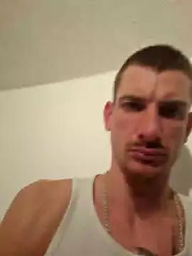 Snapshot of Longdick24ccm chatting on 04/25/26, 10:18 Longdick24ccm online show from 04/25/26, 10:18