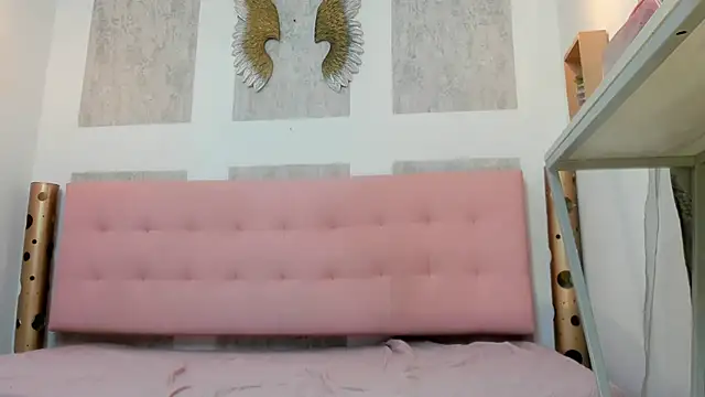 Cloeandtyfanny online show from 01/06/26, 02:10