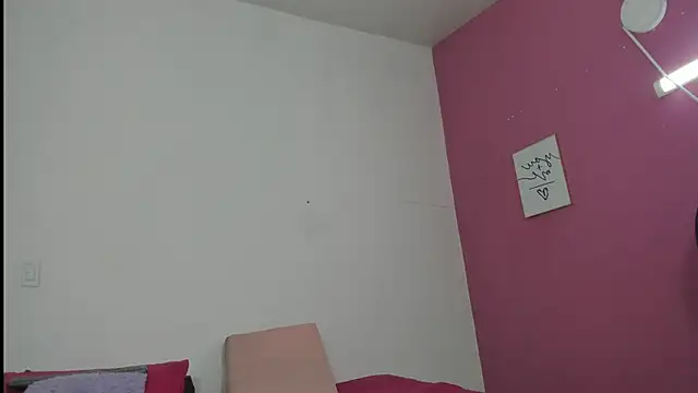 Snapshot of little_sam_ chatting on 03/11/25, 03:05 little sam online show from 03/11/25, 03:05