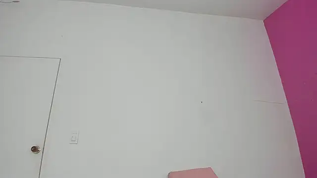 Snapshot of little_sam_ chatting on 03/15/25, 03:07 little sam online show from 03/15/25, 03:07