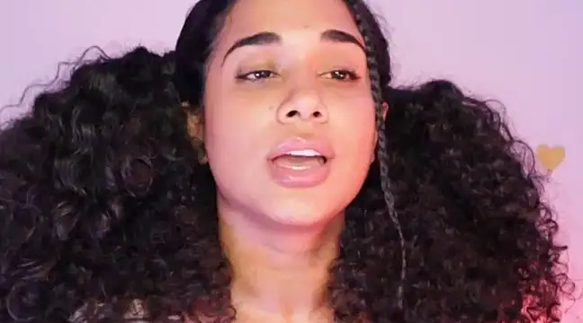 Snapshot of Mysensualbrunette1 chatting on 01/18/25, 06:24 Mysensualbrunette1 online show from 01/18/25, 06:24