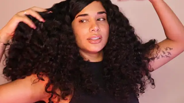 Snapshot of Mysensualbrunette1 chatting on 02/21/25, 10:59 Mysensualbrunette1 online show from 02/21/25, 10:59