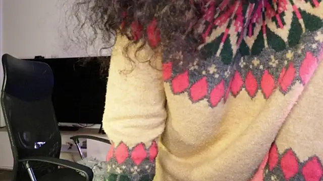 Snapshot of Mysensualbrunette1 chatting on 03/22/25, 12:39 Mysensualbrunette1 online show from 03/22/25, 12:39