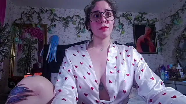 Snapshot of Elizabeth77_ chatting on 10/04/25, 10:30 Elizabeth77  online show from 10/04/25, 10:30