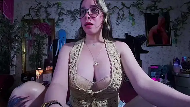 Snapshot of Elizabeth77_ chatting on 10/09/25, 10:30 Elizabeth77  online show from 10/09/25, 10:30