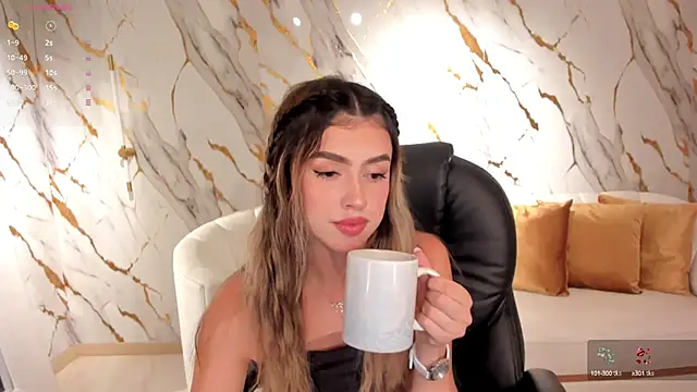 Snapshot of PaulinaSantos_ chatting on 03/06/25, 07:21 PaulinaSantos  online show from 03/06/25, 07:21