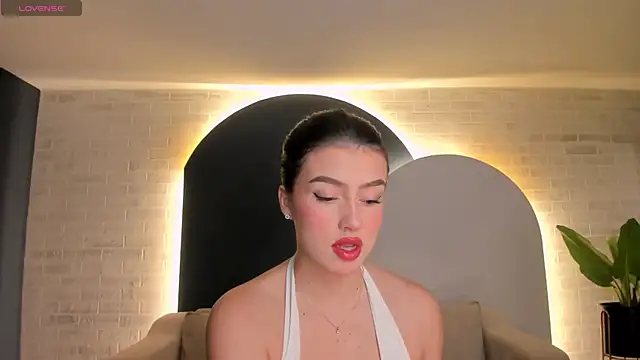 Snapshot of PaulinaSantos_ chatting on 11/09/25, 05:33 PaulinaSantos online show from 11/09/25, 05:33